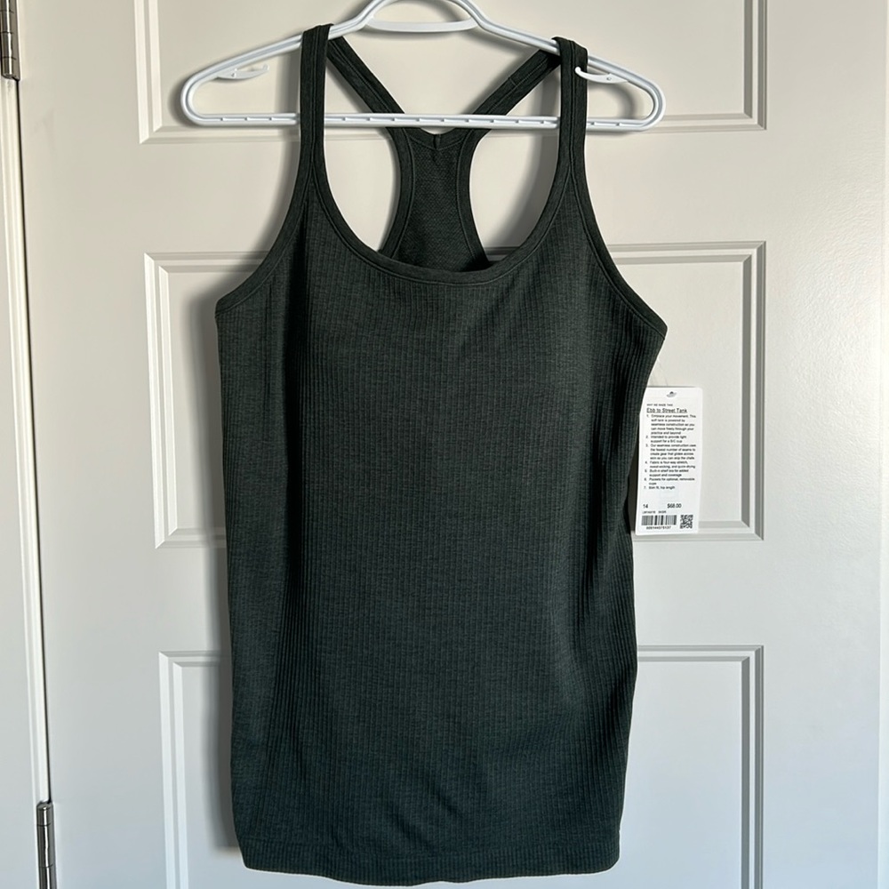 Lululemon Ebb to street tank